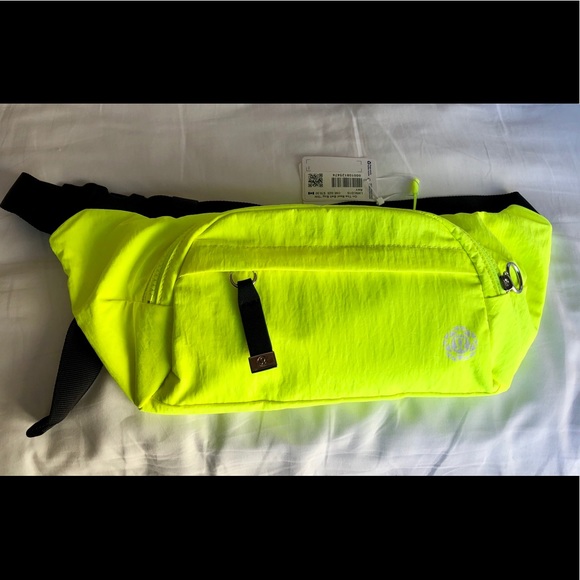 lululemon athletica Accessories - Lululemon On The Beat Belt Bag *Seawheeze in Ray